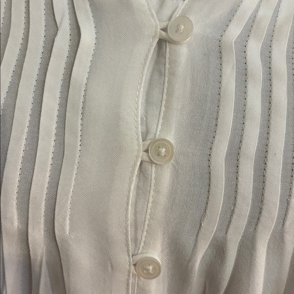 BIG DIVORCE SALE—Solitaire White Pleated Women's Blouse - Picture 6 of 10